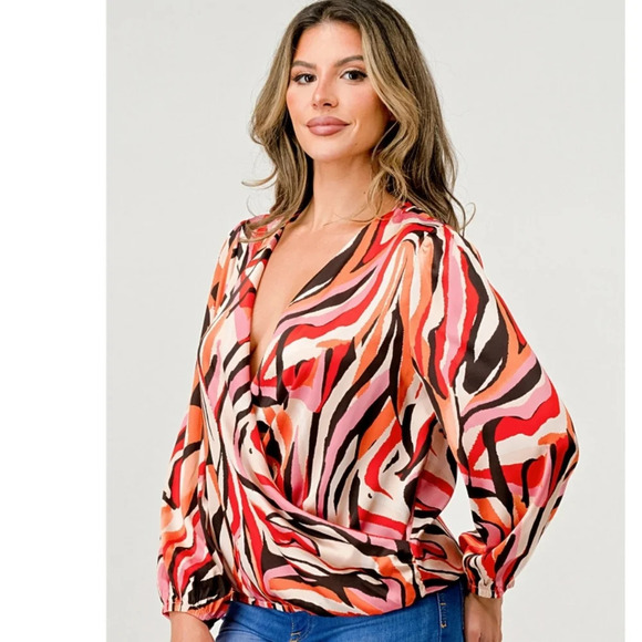 MILEY+MOLLY Surplice front long sleeve loose fit blouse top. Red/pink. MED - Picture 2 of 13